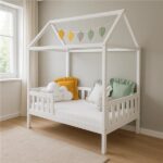 Gyermek ház alakú ágy korláttal és ágyráccsal New Baby CASTELLO 160x80 cm fehér